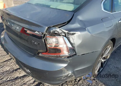 2018 Volvo S90 T6 Momentum из США, поврежденный, VIN LVY992MK5JP035848